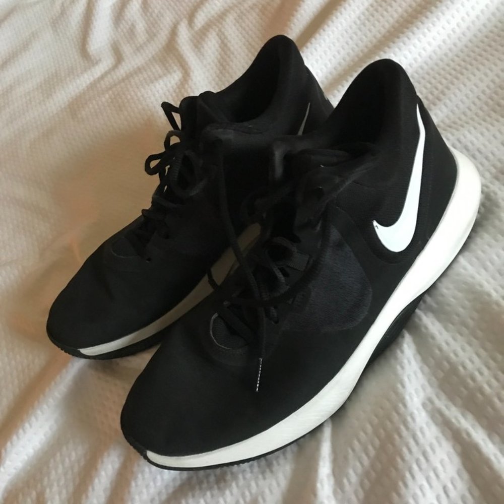 Nike Black Women's Air Precision Basketball Shoe